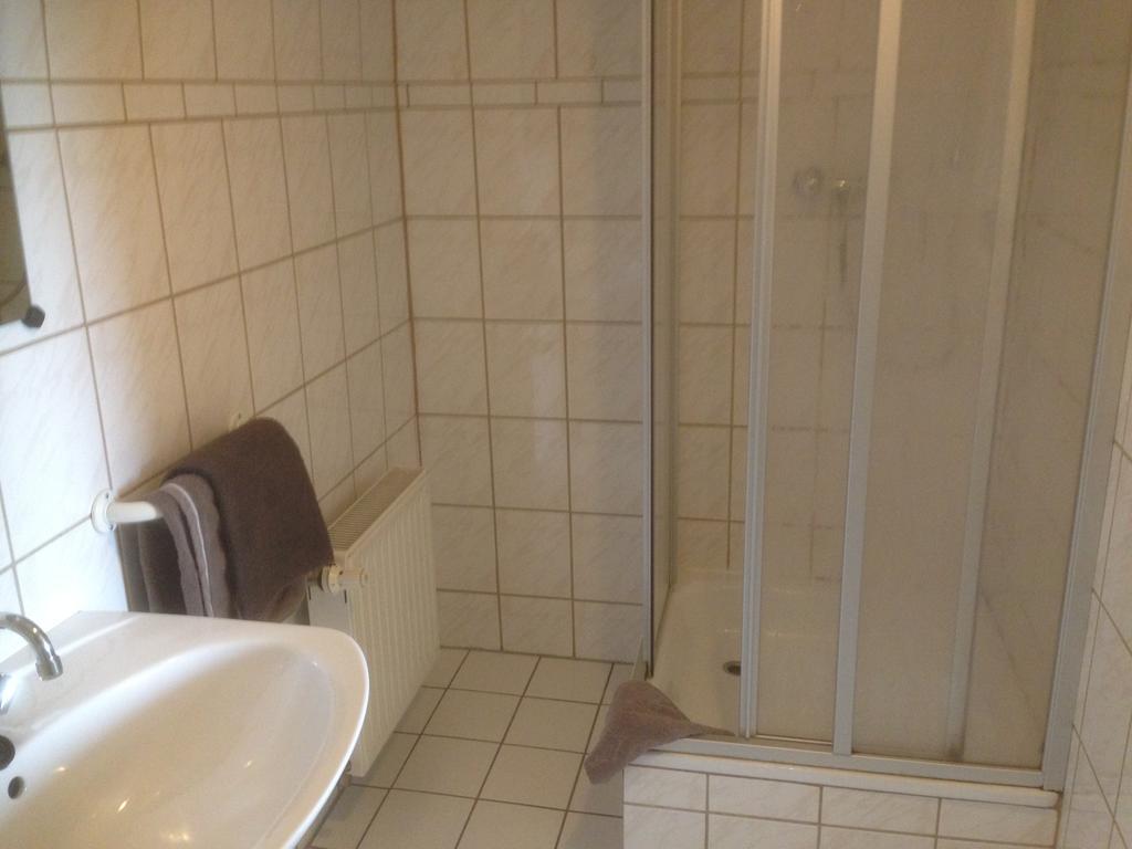 Gasthof & Pension Zum Saalestrand Bad Dürrenberg Szoba fotó